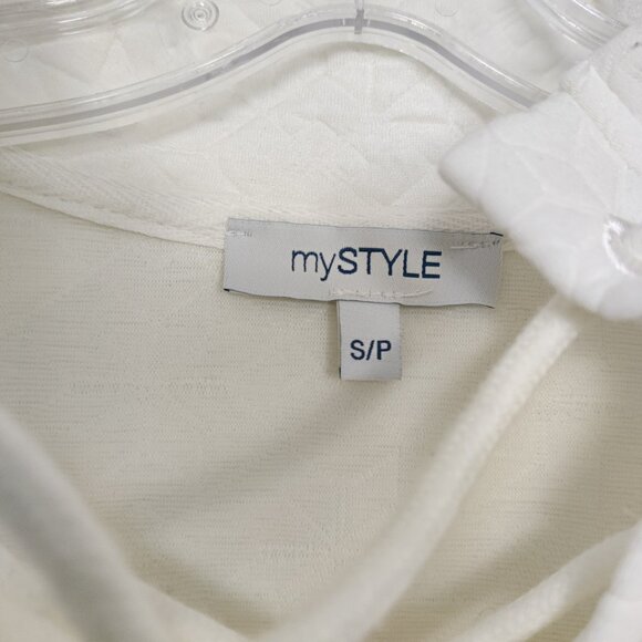 mySTYLE Women's Quilted Sweater Size S White Casual Activewear Outerwear Simple - Picture 2 of 8